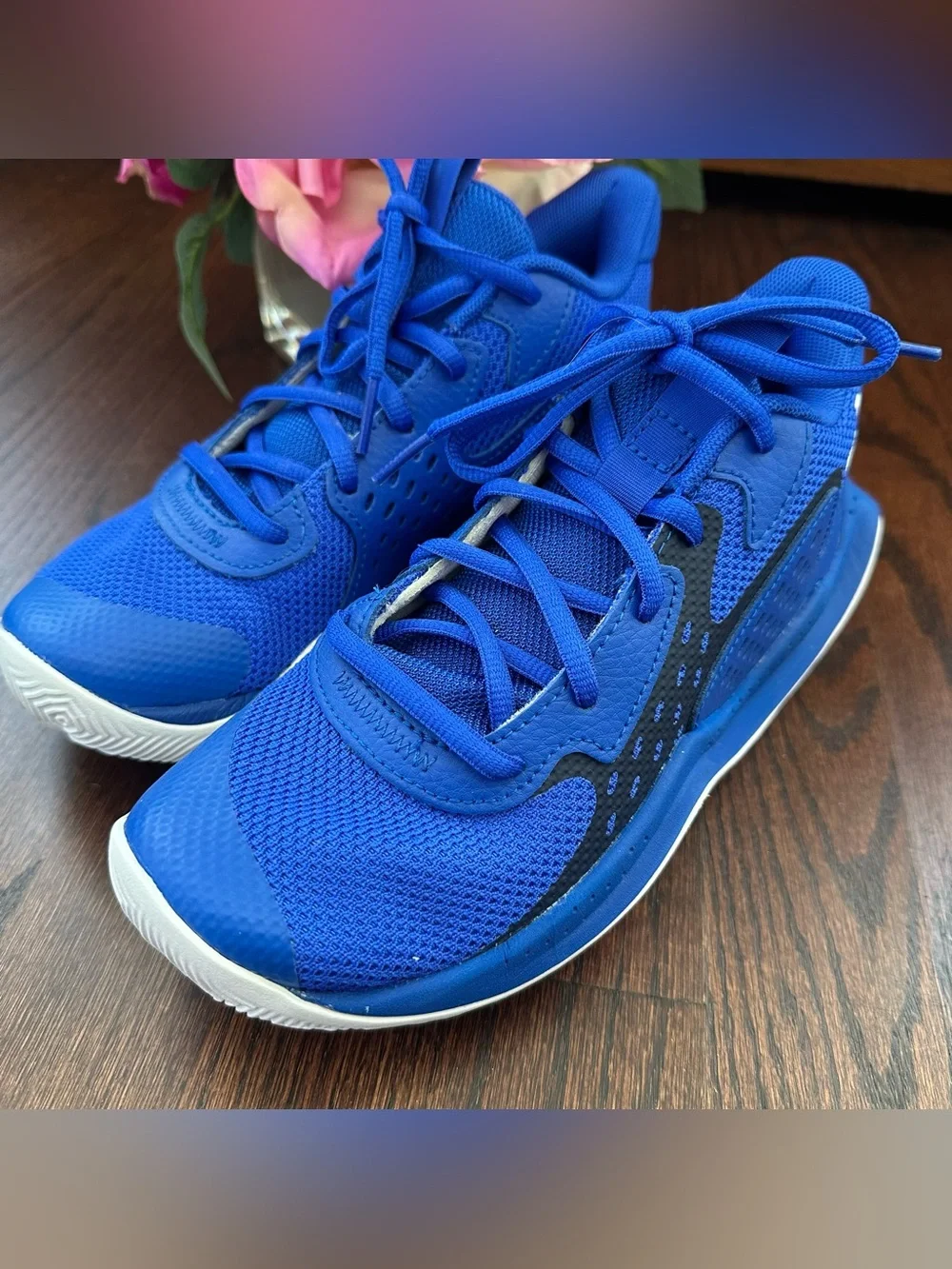 NWOT Under Armour Jet basketball shoes, size 4.5Y